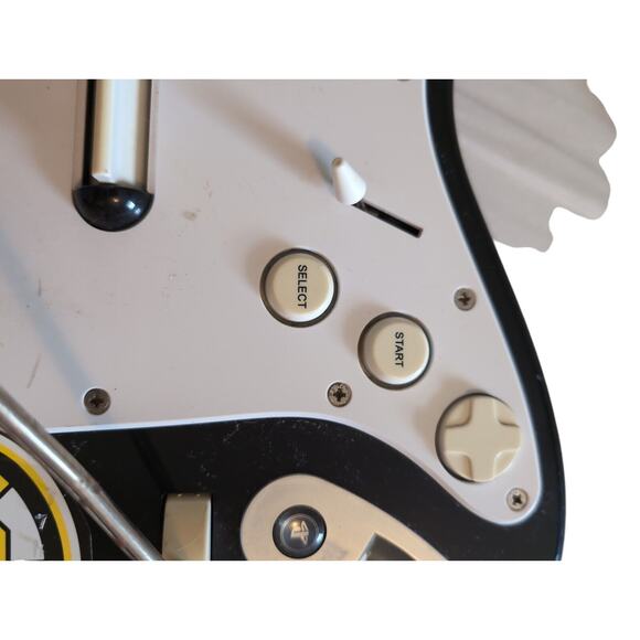 Guitar Hero Harmonix Fender Stratocaster Playstation Model 822151 - Picture 2 of 6